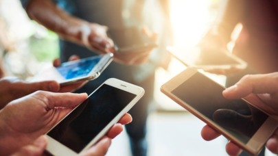 Yok artık! Telefon dolandırıcılarına 32 milyon dolar kaptırdı