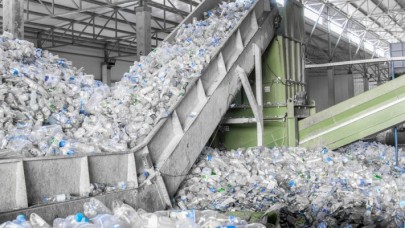 Dünya'nın plastik atık sorununu ortadan kaldıracak yeni bir geri dönüşüm yöntemi!