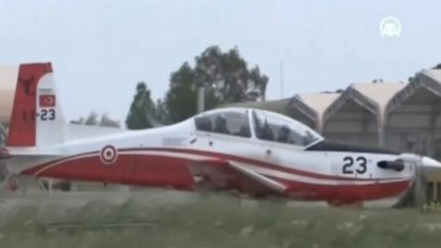 İzmir'de askeri uçak eğitim uçuşu sırasında düştü!