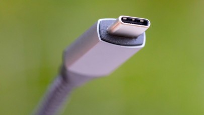 USB-C 2.1 ile büyük adaptörler ve kalın kablolar tarih oluyor!