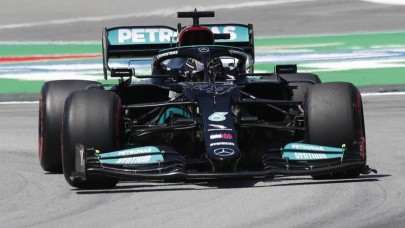 F1'de İspanya GP'ye ilk sıradan başlayacak isim Lewis Hamilton oldu