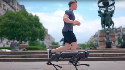 2.700 dolara su şişenizi bu robota taşıtabilirsiniz