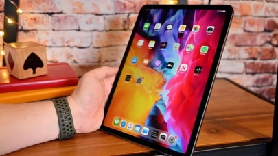 Apple'dan ilk OLED ekranlı iki yeni iPad modeli