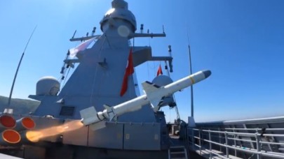 250 kilometre menzile sahip Atmaca füzesi,  ilk kez bir gemiyi vurdu