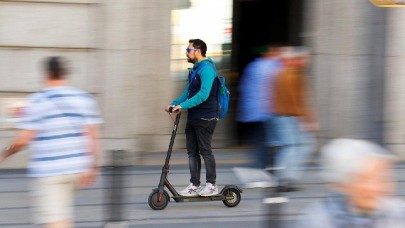 İstanbul'daki elektrikli scooter kullanıma kaldırım yasağı! Yeni düzenleme geldi