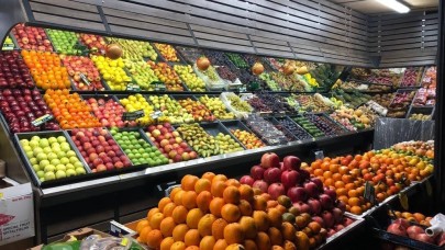 Ticaret Bakanlığı duyurdu: Meyve ve sebzelerin açık alanda satışına yasak!