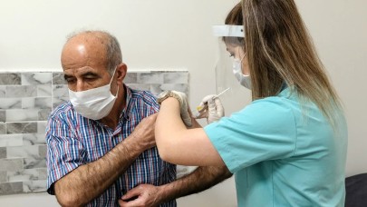 BioNTech aşısının Delta varyantına karşı etkisi düşüyor!