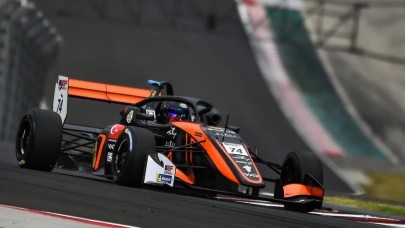 Euro Formula Open: Cem Bölükbaşı'dan ilk yarışında ilk galibiyet!