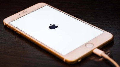 Donan iPhone veya iPad nasıl yeniden başlatılır? iPhone nasıl yeniden başlatmaya zorlanır?