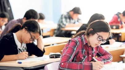 LGS'ye giren kız öğrenciler,  erkek öğrencilerden daha başarılı