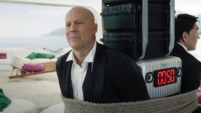 Bruce Willis aslında oynamadığı reklamdan 2 milyon dolar kazandı! Nasıl mı?