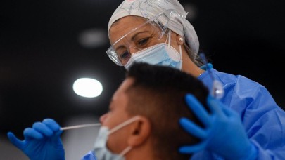 Fahrettin Koca: Aşı olmayanlara PCR testi zorunluluğu geliyor