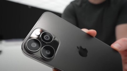 iPhone 13'te şebeke yokken arama,  mesaj hatta internet imkanı!