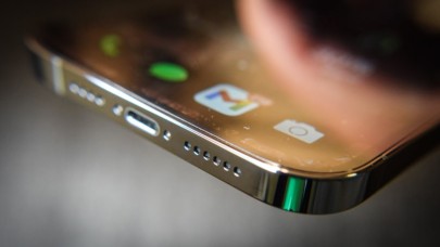 Apple,  ücretsiz onarım programını duyurdu