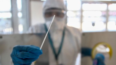 Aşı olmayanlar için hayat artık daha da zor! Zorunlu PCR testi dönemi başladı