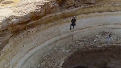 'Cehennem Kuyusu'nun dibine ilk kez inildi! Kuyunun dibinde ne var?