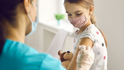 Uğur Şahin,  12 yaşından küçükler için COVID-19 aşısı geliştirildiğini açıkladı