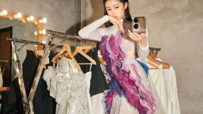 İşte Huawei'nin ilk katlanabilir telefonu: Huawei P50 Pocket