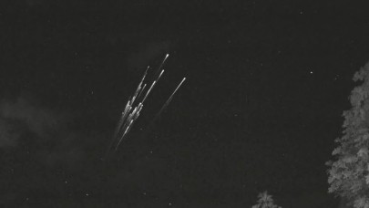 Starlink uyduları atmosfere girerek böyle yok oldu - VİDEO