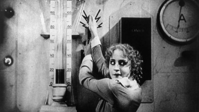 Apple,  klasik film Metropolis'i dizi halien getiriyor!