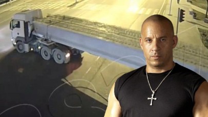 Hızlı ve Öfkeli işine bak: Samsun'da bir araba TIR'ın altından geçti - VİDEO