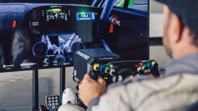 Direksiyon setiyle oynayabileceğiniz en iyi yarış simülasyon oyunları