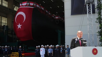 Cumhurbaşkanı Erdoğan,  yeni yerli savunma araçlarını açıkladı: Amfibi gemi,  İ sınıfı fırkateyn ve uçak gemisi!
