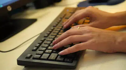 Uzman Uyardı: 2030'da Yapay Zeka Kullanılmayan Meslekler Sona Erebilir