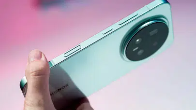 HONOR ve Qualcomm Akıllı Telefonlarda "Çift Motorlu" Yeni Dönemi Başlatıyor