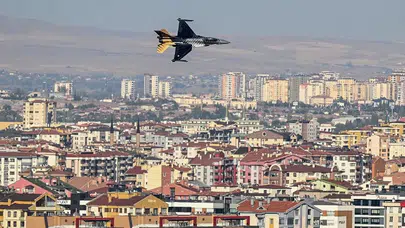 SOLOTÜRK Kayseri'de Gösteri Uçuşu Gerçekleştirdi