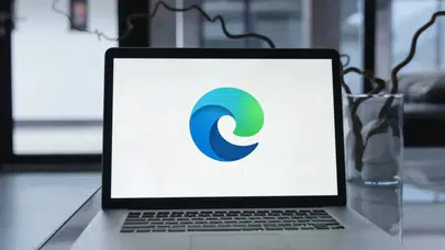 Microsoft'a Şok Suçlama: Edge Kullanıcılarına "Rüşvet" Veriliyor!