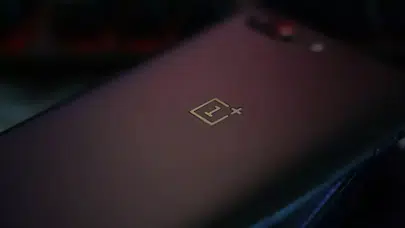 OnePlus 15T'nin Özellikleri Sızdırıldı: 7.000 mAh Batarya