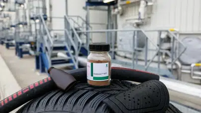 Enerji Krizine "Orman" Formülü: Ağaç Dalları Araba Lastiğine Dönüşüyor