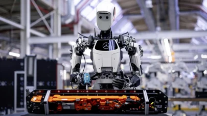 BMW ve Mercedes-Benz insansı robotlarla geleceğe hazırlanıyor