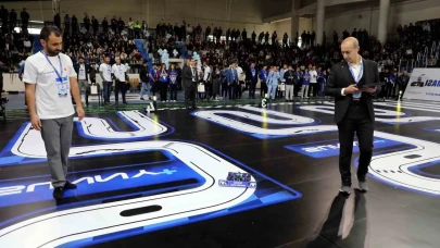 Ağrı'da Teknoloji Yarışması: 14 İlden Öğrenciler Fikri Rekabette Bir Araya Geldi