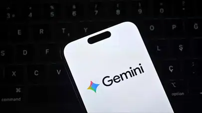 Apple ve Google'dan Önemli İş Birliği: Siri ve Apple Intelligence Geleceğe Taşınıyor
