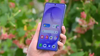 Galaxy S26 Ultra kullanıcılarına kötü haber: Kurulum ekranında kilitlenme sorunu
