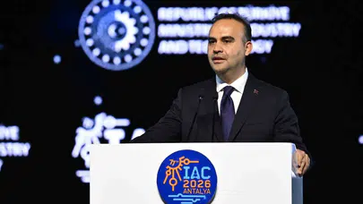 Antalya'da uzay diplomasisi: Bakan Kacır beş ülkeyle masaya oturdu