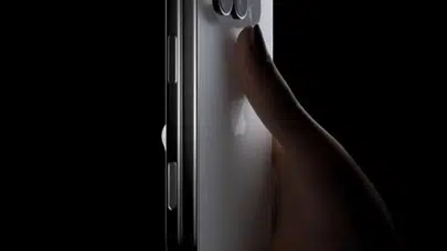 Apple katlanabilir telefon dünyasına giriş yapıyor! iPhone Fold için geri sayım başladı