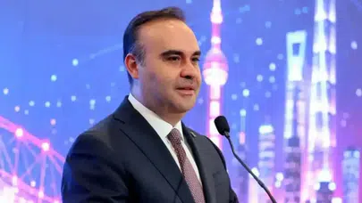 Kuzeyin zirvesine Türk imzası: Bilim heyeti 81 derece enlemde buz hattını aştı
