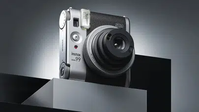 Analog rüzgarı devam ediyor: Fujifilm’in gözdesi yeni gümüş rengiyle sahnede