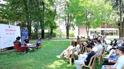 Yazılımcılar artık kod yazan operatörler değil: Yapay zekanın "orkestra şefi" dönemi başlıyor