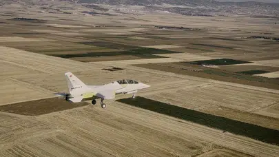 HÜRJET Zafer Bayramı'nda Gökyüzüyle Buluştu: İlk Teslimat Uçağı Gururla Uçtu