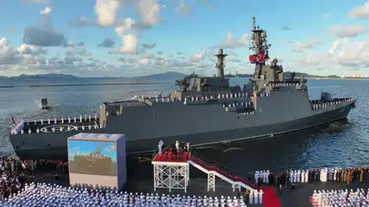 Kuzey Kore denizlerde gövde gösterisi yaptı: Dev destroyer Kang Kon filoya katıldı