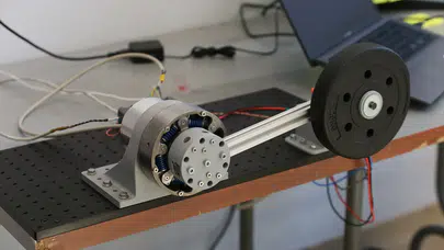 Robotlar artık insanlarla yan yana çalışacak: KBÜ'den devrim niteliğinde teknoloji