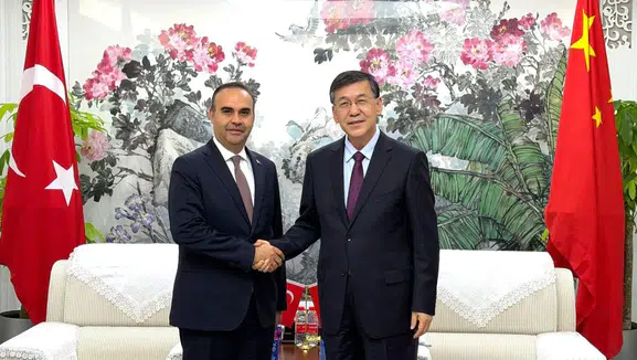 Pekin ile teknoloji diplomasisi: Bakan Kacır'dan stratejik hamleler
