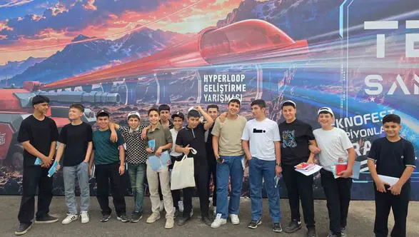 Cizreli gençlerin teknoloji yolculuğu: TEKNOFEST'te gökyüzü şöleni