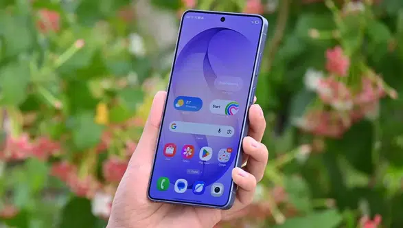 Galaxy S26 Ultra kullanıcılarına kötü haber: Kurulum ekranında kilitlenme sorunu