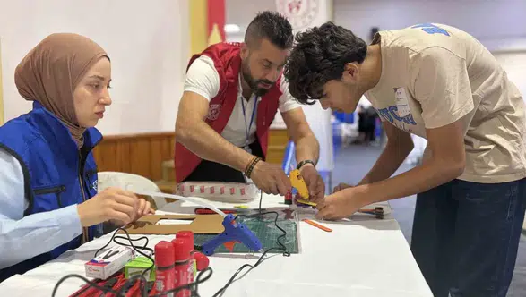 Aydın'ın genç yetenekleri teknoloji dünyasına adım atmak için ter döktü