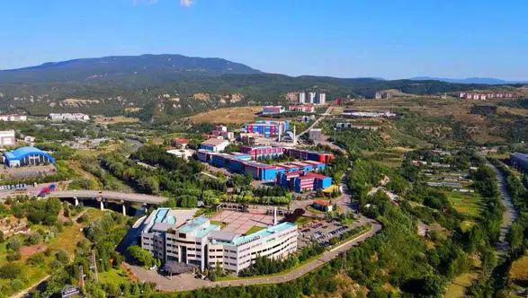Karabük Üniversitesi'nden TEKNOFEST'te dev başarı: 15 takım finalde
